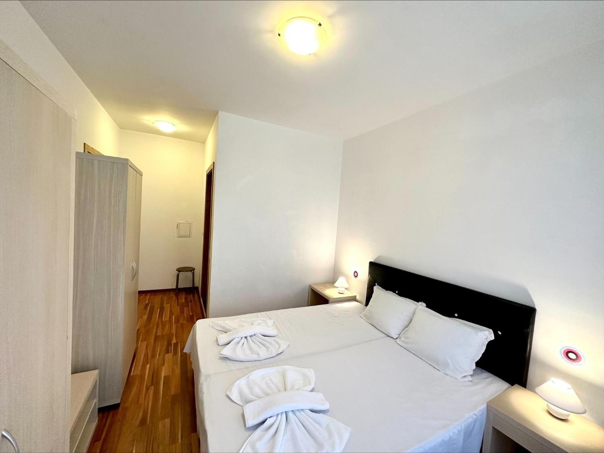 Sunny View Central - Menada Apartments Sunny Beach Room photo