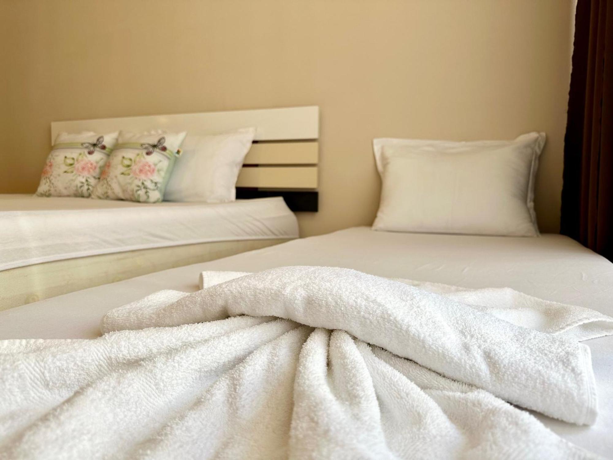 Sunny View Central - Menada Apartments Sunny Beach Room photo